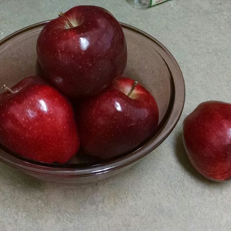 I've had a red apple obsession since early childhood 🍎 Baked Fruit, Apple White, Nothing But Flowers, Apple Fruit, Fruit Drinks, Red Fruit, Through The Looking Glass, Red Aesthetic, Red Apple