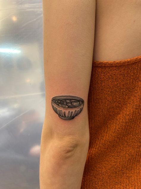 Ponyo Ramen Tattoo, Ramen Tattoo Simple, Ponyo Ramen, Ramen Tattoo, Ponyo Tattoo, Ink Poisoning, Ghibli Tattoo, Special Tattoos, Skin Art