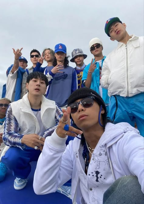 h1gher music / h1gher4everwlove<3 Rnb Artists, Kwon Minsik, H1ghr Gang, Hip Hop Rappers, Kpop Moodboard, Krnb Artists, K Hip Hop, H1ghr Music, Dance Crew