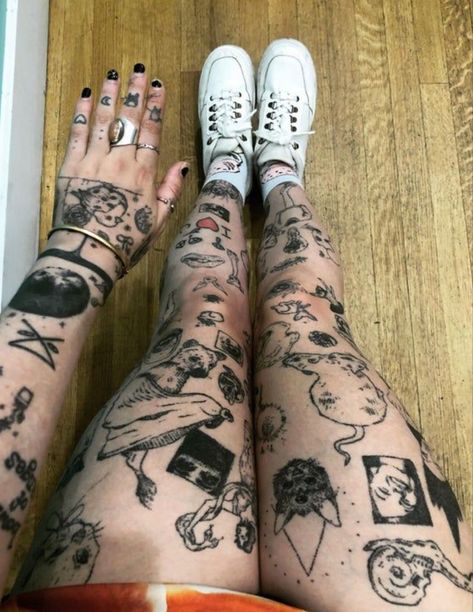 16 Tattoo, Sharpie Tattoos, 4 Tattoo, Stick N Poke Tattoo, Tattoos Geometric, Geniale Tattoos, Poke Tattoo, Badass Tattoos, Dainty Tattoos