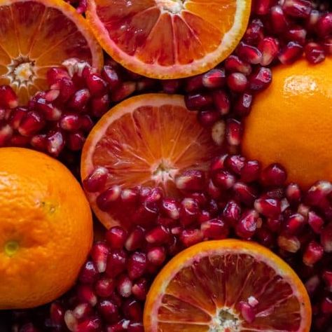 Blood orange and pomegranate marmalade - The Fulfilled Foodie Blood Orange Aesthetic, Photographer Boyfriend, Pomegranate Aesthetic, Making Marmalade, Apple Pomegranate, Fire Fairy, Orange Peels, Cut Orange, Electric Juicer