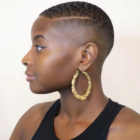 A buzzcut is surely a statement that you can go for in 2023. If you’re a fan of dramatic hairdos and you fancy trying out something new every here and... Fade Haircut Women, Low Cut Hairstyles, Short Black Natural Hairstyles, Ladies Hairstyles, Short Fade Haircut, Short Natural Haircuts, Buzz Cut Hairstyles, Short Hair Designs, Hairstyles For Ladies