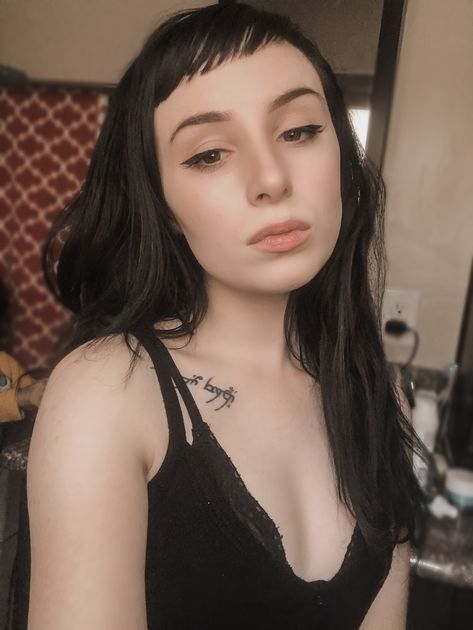 #elvish  #shortbangs #microbangs #shortfringe #gothgirl #alternative #delicatetattoo #girly Side Micro Bangs, Micro Side Bangs, Microbangs Long Hair, Microbangs Short Hair, Baby Bangs Long Hair, Micro Bangs, 70s Hair, Baby Bangs, Goth Hair