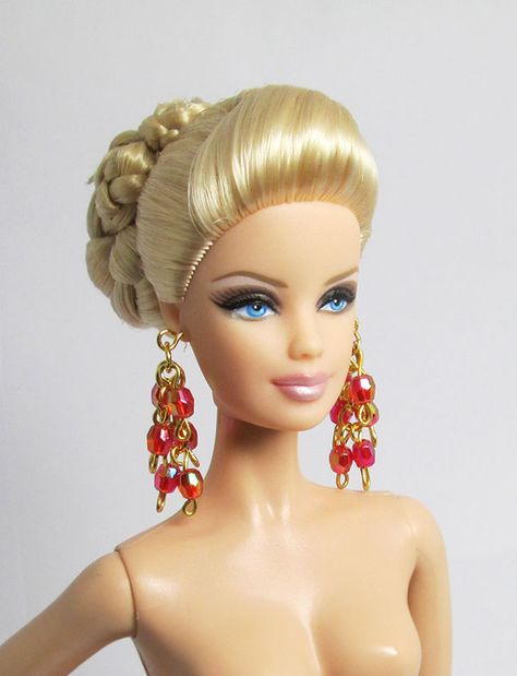 Crystal Jewelry Earrings, Beaded Jewelry Earrings, Crystal Bead Jewelry, Barbie Silkstone, Homemade Dolls, Barbie Hair, Brown Jewelry, Swarovski Crystal Jewelry, Doll Jewelry