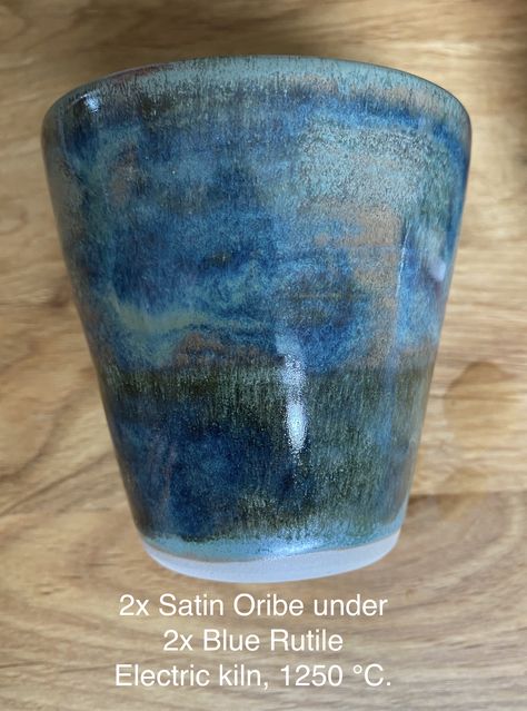 2x Satin Oribe under 2x Blue Rutile, Amaco Potter's Choice (PC) fired in electric kiln at 1250 °C. Satin Oribe Glaze Combinations, Amaco Satin Oribe, Satin Oribe Glaze, Ceramic Totems, Glaze Layering, Blue Rutile, Glaze Combinations, Glaze Combos, Glaze Ideas