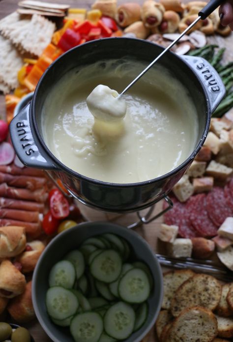 How to Host The Best Cheese Fondue Party with Emmi Fondu! The best cheese fondue from Switzerland! Mix it up with bites for the kids, roasted and raw veggies and more! There's something for everyone to enjoy! Cheese Fondue Party, Best Cheese Fondue, Easy Cheese Fondue, Swiss Cheese Fondue, Swiss Fondue, Best Vegan Cheese, Fondue Recipes Cheese, Fondue Party, Fondue Recipes