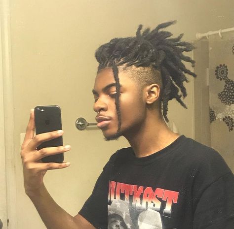 Dreadlock Hairstyles For Men, Black Men Haircuts, Dreadlock Styles, Dreads Styles, Black Men Hairstyles, Mens Braids Hairstyles, Mens Braids, Dread Hairstyles, Corte De Cabelo Masculino