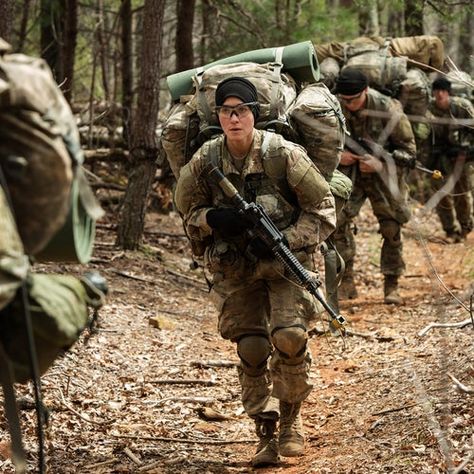 Army Ranger School Is a Laboratory of Human Endurance - Outside Online Marathons, Barkley Marathon, Ranger School, Army Ranger, Army Rangers, Starting Line, Special Ops, Be Fit, American Soldiers