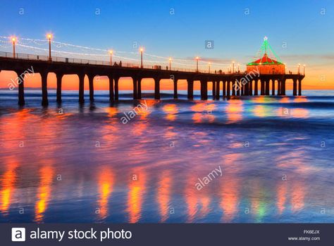 Download this stock image: Manhattan Beach Pier at sunset, Roundhouse Marine Studies Lab and Aquarium, California, United States - FK6EJX from Alamy's library of millions of high resolution stock photos, illustrations and vectors. Manhattan Beach California, Manhattan Beach Pier, Beach Pier, Online Photography, Round House, Manhattan Beach, California Dreamin', Travel Images, California Dreaming