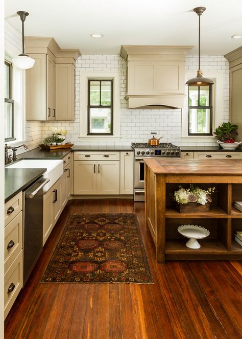 12 Earth Tone Kitchen Ideas | Town & Country Living Kitchen With Wood Floors, Taupe Cabinets, Earth Tones Kitchen, Wood Floor Kitchen, Farmhouse Kitchen Cabinets, New Kitchen Cabinets, Classic Kitchen, Wood Kitchen Cabinets, Smart Kitchen