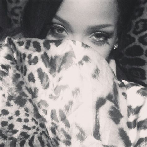 Riri Rihanna, Black, Instagram, A Black, Leopard Print, A Woman, Black And White, White