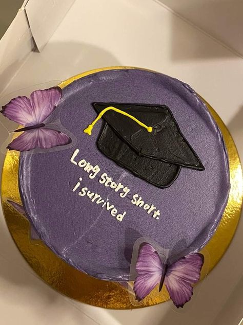 Long Story Short I Survived, Graduation Cake Ideas, Graduation Party Cake, Mini Torte, Birthday Cake Decorating Ideas, Stunning Cakes, Funny Birthday Cakes, Mini Cakes Birthday, Creative Birthday Cakes