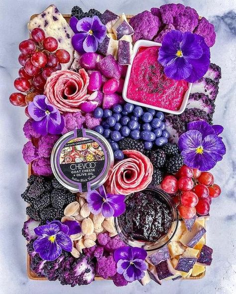 Princess Charcuterie Board, Purple Charcuterie Board, Purple Party Foods, Purple Salad, Purple Bachelorette Party, Elegant Meals, Pink Obsessed, Charcuterie Party, Purple Board