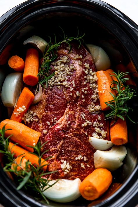 Sunday Pot Roast, Chuck Roast Crock Pot Recipes, Balsamic Pot Roast, Delicious Pot Roast, Italian Pot Roast, Crockpot Pot Roast, Perfect Pot Roast, Pot Roast Crock Pot Recipes, Best Pot Roast