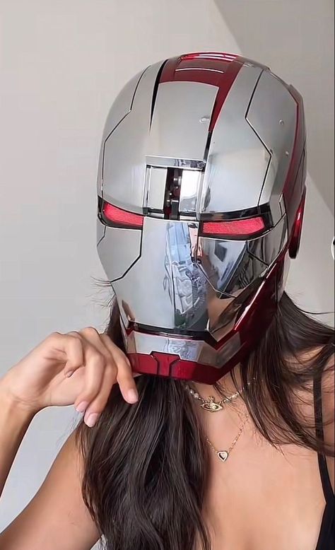 Marvel Girl Aesthetic, Marvel Fan Aesthetic, Iron Man Girl, Lily Calloway, Iron Man Mask, Marvel Girl, Iron Man Helmet, Calloway Sisters, Marvel Dr