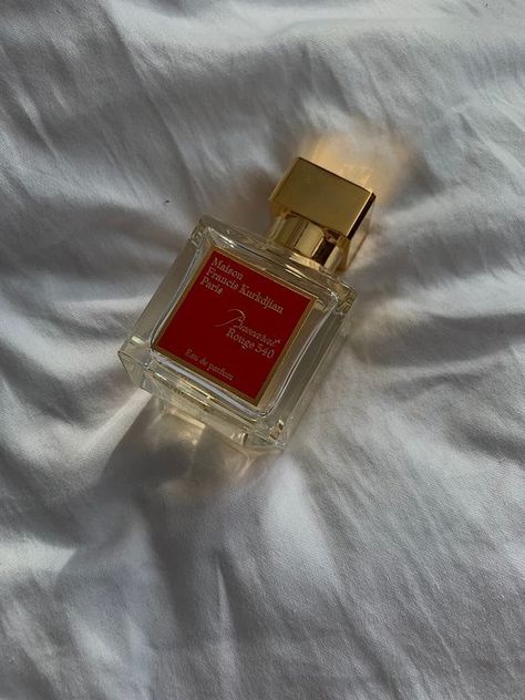 Maison Francis Kurkdjian Baccarat, Perfume Ideas, Girl Perfume, Baccarat Rouge 540, Orange Grove, Maison Francis Kurkdjian, Perfume Lover, Smell Amazing, Skin Care Routine Steps