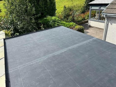 Thinking about upgrading your flat roof? 🏠 Rubber flat roofs are an excellent choice for durability and cost-effectiveness! Made from high-quality EPDM material, these roofs are weather-resistant, energy-efficient, and can last up to 50 years with minimal maintenance. They’re also environmentally friendly, making them a great option for anyone looking to go green. Whether you’re building new or replacing an old roof, consider the benefits of rubber flat roofs—they’re a smart investment for an... Rubber Flat Roof, Sedum Roof, Happy Customer, Flat Roof, Go Green, The Happy, Environmentally Friendly, Weather Resistant, Roof