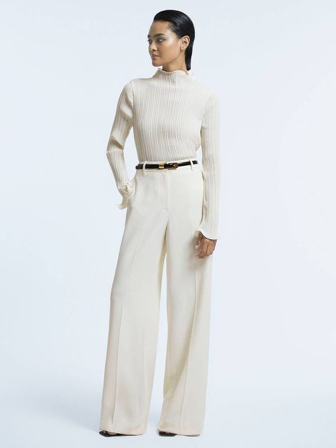 8 Bodysuit Outfit Ideas That Will Always Look Put-Together | Who What Wear UK Cream Trousers Outfit, Cream Wide Leg Trousers, Smart Clothes, Bodysuit And Skirt, Cream Trousers, Timeless Wardrobe, White Trousers, Body Suit Outfits, Timeless Wardrobe Staples