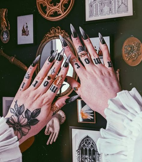 Knuckles Tattoo, Finger Tattoos Words, Amor Tattoo, Finger Tats, Knuckle Tattoos, Hand And Finger Tattoos, Baby Tattoos, Cover Up Tattoos, Dope Tattoos