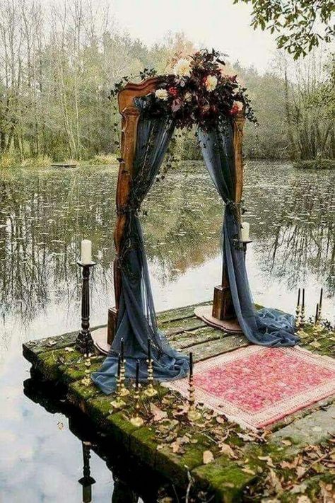 Fall Wedding Arches, Dark Wedding, 카드 디자인, Future Wedding Plans, Wedding Boho, Gothic Wedding, Halloween Wedding, Forest Wedding, Wedding Planners