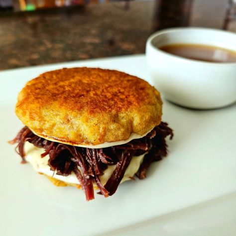 Carnivore French Dip Sandwich with Au Jus Carnivore Dip, French Dip Au Jus, Carnivore Meals, Tender Roast Beef, Carnivore Diet Recipes, Keto Main Dishes, Carnivore Recipes, Meat Diet, French Dip Sandwich