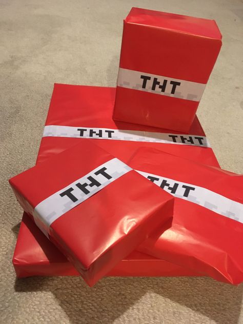 Minecraft TNT gift wrapping ideas Gifts For Minecraft Lovers, Minecraft Gift Wrapping Ideas, Minecraft Birthday Gift Ideas, Minecraft Wrapping Ideas, Retail Tycoon 2 Ideas, Minecraft Diy Gifts, Minecraft Gift Ideas Diy, Minecraft Gift Ideas For Boyfriend, Minecraft Scrapbook