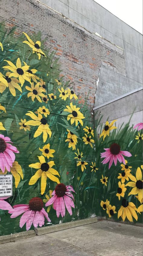 Outdoor Wall Painting Ideas Backyards, Flower Mural Outdoor, Outdoor Wall Painting Ideas, Fence Mural Ideas Backyards, Painted Fences Mural, Shed Murals Outdoor, Outdoor Wall Murals Backyards, Outdoor Wall Art Paintings, Wall Murals Painted Outdoor