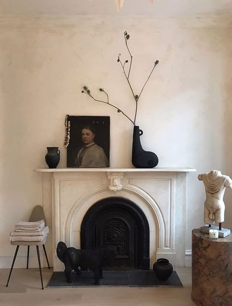 This Women-Run Studio Crafts Transformative Wall Treatments Using Venetian Plaster - Galerie Venetian Plaster Walls, Athena Calderone, Venetian Plaster, Cozy Fireplace, Plaster Walls, Higher Design, Wall Treatments, Living Room Inspiration, Home Interior