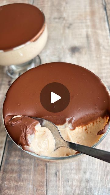 Gina Burgess on Instagram: "Peanut Butter Mousse with Chocolate Ganache 😍🥜🍫 comment ‘mousse’ and I’ll DM you the recipe link, or you can find it on my blog along with all my other recent recipes ❤️   #peanutbuttermousse #reeses #chocolatepeanutbutter #chocolateganache #dairyfreedessert #veganrecipes #plantbasedrecipes #veganprotein #highproteindessert #nobakedessert #vegansweets #healthyvegan #veganpudding" Diet Dessert Recipes Healthy, Quick Healthy Dessert Recipes, Potato Desserts, Dessert Peanut Butter, Tofu Peanut, Peanut Butter Maple Syrup, Chocolate Mousse Desserts, Chocolate Peanut Butter Desserts, Vegan Pudding