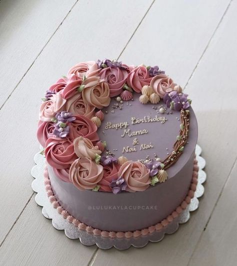 Bday Cake For Mom Simple, Bday Cake Designs For Women, 60th Birthday Cake For Mom Simple, Cake Design For Grandma Birthday, Birthday Cakes For Grandma, Cakes For Grandmas Birthday, Birthday Cake For Mother Design Mom, Cake For Grandma Birthday, Cake Designs For Mom Birthday