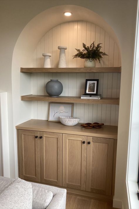 Built Ins Floating Shelves, Built In Shelves Living Room, Floating Shelves Living Room, Living Room Built Ins, Built In Cabinet, Living Room Shelves, Built In Cabinets, Built In Shelves, Living Room Inspo