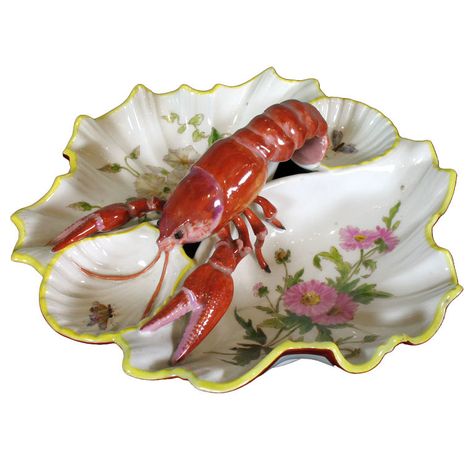 Cutest dish ever!  Vieux Paris Porcelain Lobster Plate. Italian Centerpieces, Holly House, Bowl Centerpiece, Coquille Saint Jacques, Blue Dishes, Paris Porcelain, Silver Teapot, Oyster Plates, Blue Porcelain