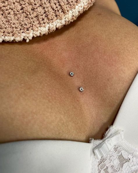 Chest Piercings For Women, Dermal Piercing Chest, Piercings Idea, Chest Dermal, Dimple Piercings, Back Dermal Piercing, Back Dimple Piercings, Chest Piercing, Dimple Piercing