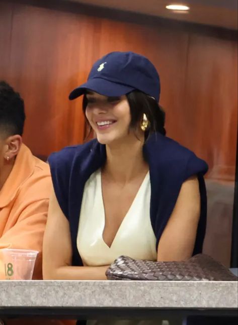 Kendall Jenner Ralph Lauren, Old Money Hat Outfit, Navy Baseball Hat Outfit, Polo Ralph Lauren Women Outfits Summer, Navy Ralph Lauren Sweater Outfit, Ralph Lauren Cap Outfit Woman, Navy Blue Cap Outfit, Navy Blue Baseball Cap Outfit, Navy Blue Hat Outfit