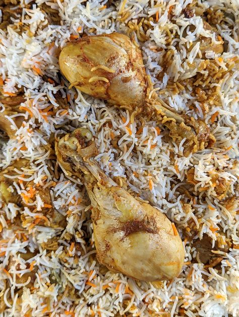 A close up of a serving dish of instant pot chicken biryani. Biryani Pics, Chickpea Rice, Beef Biryani, Garam Masala Spice, Biryani Rice, Fire Chicken, Rice Varieties, Chicken Biryani, Flag Wallpaper