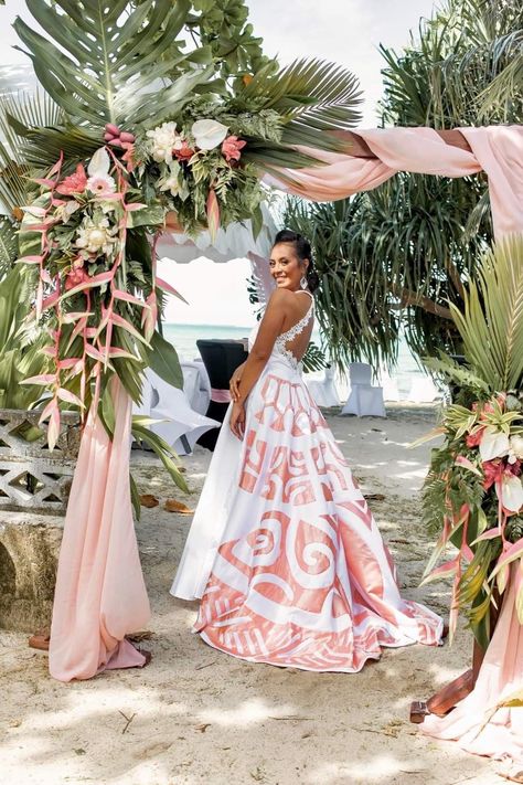 Luau Wedding Dress, Polynesian Wedding Ideas, Polynesian Wedding Dress, Traditional Hawaiian Wedding Dress, Tongan Wedding, Tahitian Dress, Island Wedding Dresses, Hawaiian Wedding Dress, Polynesian Wedding