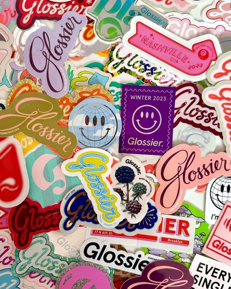 Glossier Collection, Glossier Merch, Glossier Branding, Glossier You Look Good, Sticker Advertising, Girly Graphic Design, Babe Original, Glossier Aesthetic, Glossier Packaging