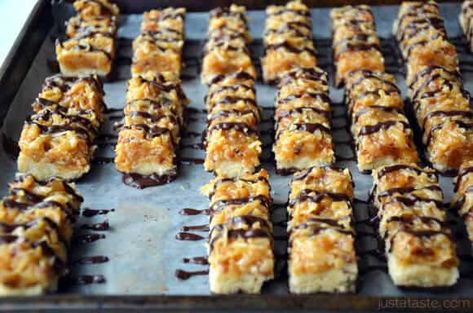 Samoas Bars, Homemade Samoas, Samoa Cookies, Desserts Cookies, Just A Taste, Baking Desserts, Coconut Caramel, Cookie Bar Recipes, All I Ever Wanted