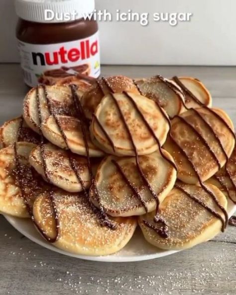 Pancakes Easy Recipe, Pastry Breakfast, Nutella Pancakes, Pancake Recipe Easy, Mini Pancakes, Pancakes Easy, Food Videos Desserts, Best Food, Easy Breakfast