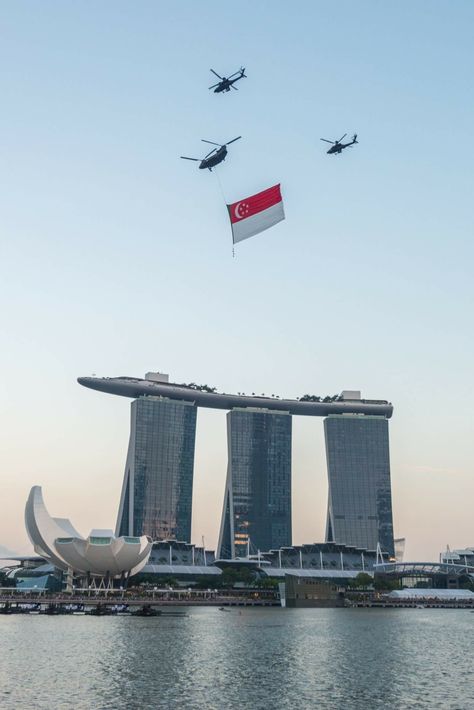 Singapore Flag Aesthetic, National Day Singapore, Manifestation 2024, Flag Gif, Singapore National Day, Cambodia Flag, Singapore Trip, Singapore Flag, Singapore Photos