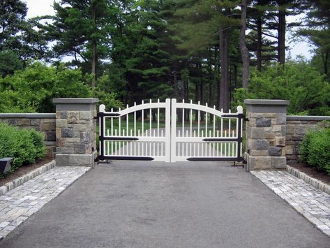 Wooden Driveway Gates | Tri State Gate Driveway Gates Entrance, Driveway Entrance Gate, Wooden Driveway Gates, Entrance Gates Driveway, Wooden Gate Designs, Wood Gates Driveway, Driveway Entrance Landscaping, Modern Driveway, Wood Gates