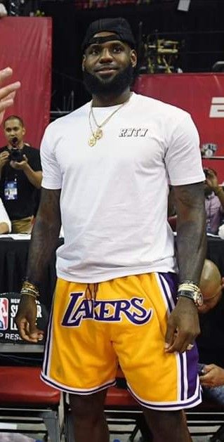 Lakers Shorts, Mens Accessories Necklace, Clothing Styles, Mens Clothing, Accessories Necklace, Mens Clothing Styles, Swim Trunk, Pajamas, Mens Accessories