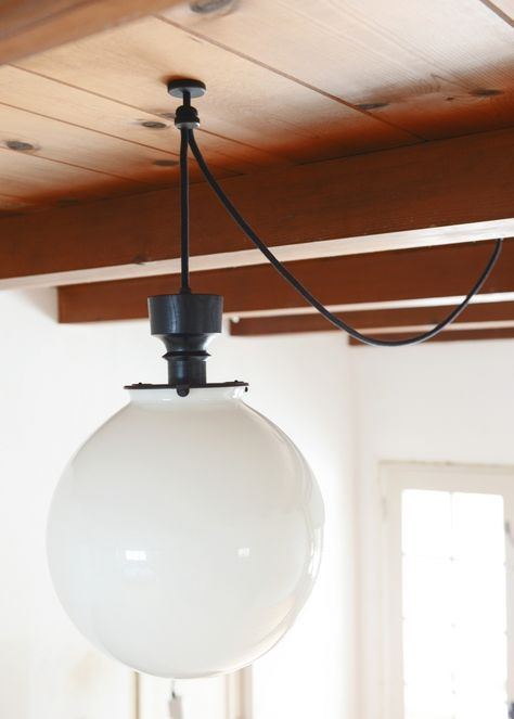 How We Problem Solved An Off-Centered Light (And Why) - Yellow Brick Home Off Center Dining Room, Switch Decoration Ideas, Swag Light Fixture, Hanging Pendant Lights Kitchen, Switch Decoration, Lights Over Dining Table, Swag Pendant Light, Lighting Makeover, Swag Chandelier