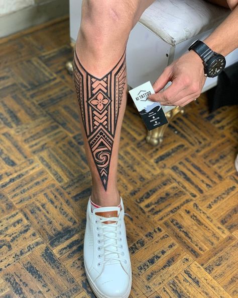 Calf Sleeve Tattoo, Leg Tattoos For Men, Geometric Tattoo Leg, Leg Band Tattoos, Tato Maori, Forearm Band Tattoos, Band Tattoo Designs, Polynesian Tattoo Designs, Leg Tattoo Men