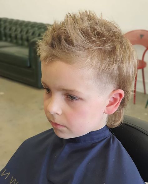 Boy Mullet, Best Boys Haircuts, Haircuts For School, Mullet Fade, Toddler Haircuts, Cool Boys Haircuts, Mullet Wig, Best Boys