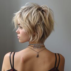 55 Charming Short Pixie Haircuts Pixie Haircuts, Choppy Haircuts, Messy Short Hair, Edgy Short Hair, Classic Hairstyles, Short Pixie Haircuts, Haircut And Color, Short Hair Haircuts, Short Blonde