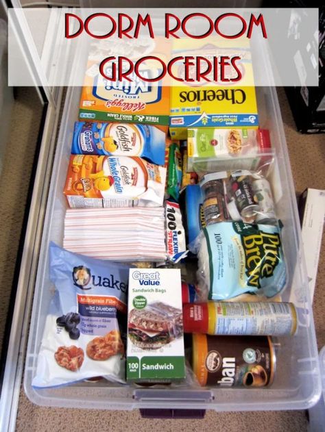 Dorm Room Groceries College Dorm Room Organization, Dorms Decor, College Dorm Organization, Dorm Food, Grocery Essentials, Dorm Sweet Dorm, College Living, Dorm Organization, College Meals