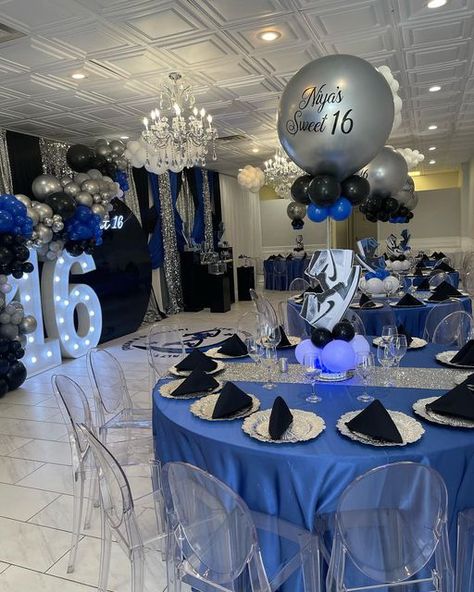 𝐻💍𝓊𝓈𝑒 🎩𝒻 𝓉𝒽𝓇👑𝓃𝑒𝓈 on Instagram: "Niya’s Sweet 16 💙🤍🖤 6528 W North Ave Chicago/Oak Park, IL **Text Inquiries 708-406-9319 or 773-970-0035 Venue & Decor @houseofthronesevents Balloons & Rentals @chicagolandluxerentals Desserts @gl_creations" Sneaker Sweet 16 Party, Male Sweet 16 Party Ideas, Sweet 16 Birthday Ideas Decor, Sneakerball Decorations, Sweet 16 For Boys Ideas, Boys Sweet 16 Party Ideas Decoration, Blue Sweet 16 Party Ideas, Sweet 16 Decorations Blue, Boy Sweet 16 Party Ideas