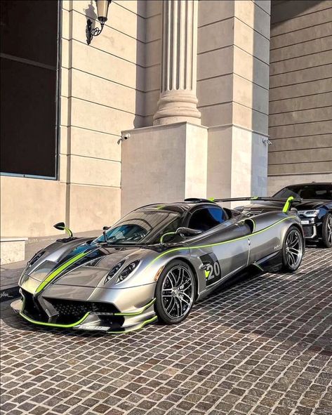 Pagani Huayra Bc Roadster, Pagani Roadster, Huayra Bc Roadster, Pfp Pictures, Pagani Huayra Bc, Bespoke Cars, Hyper Cars, Europe Car, Tokyo Drift Cars