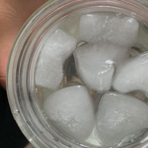 Ice Cubes Aesthetic, Cute Ice Cubes, Hydration Motivation, Heart Ice Cubes, Ice Eater, Heart Ice, Sonic Ice, Sphere Ice, Healthy Book